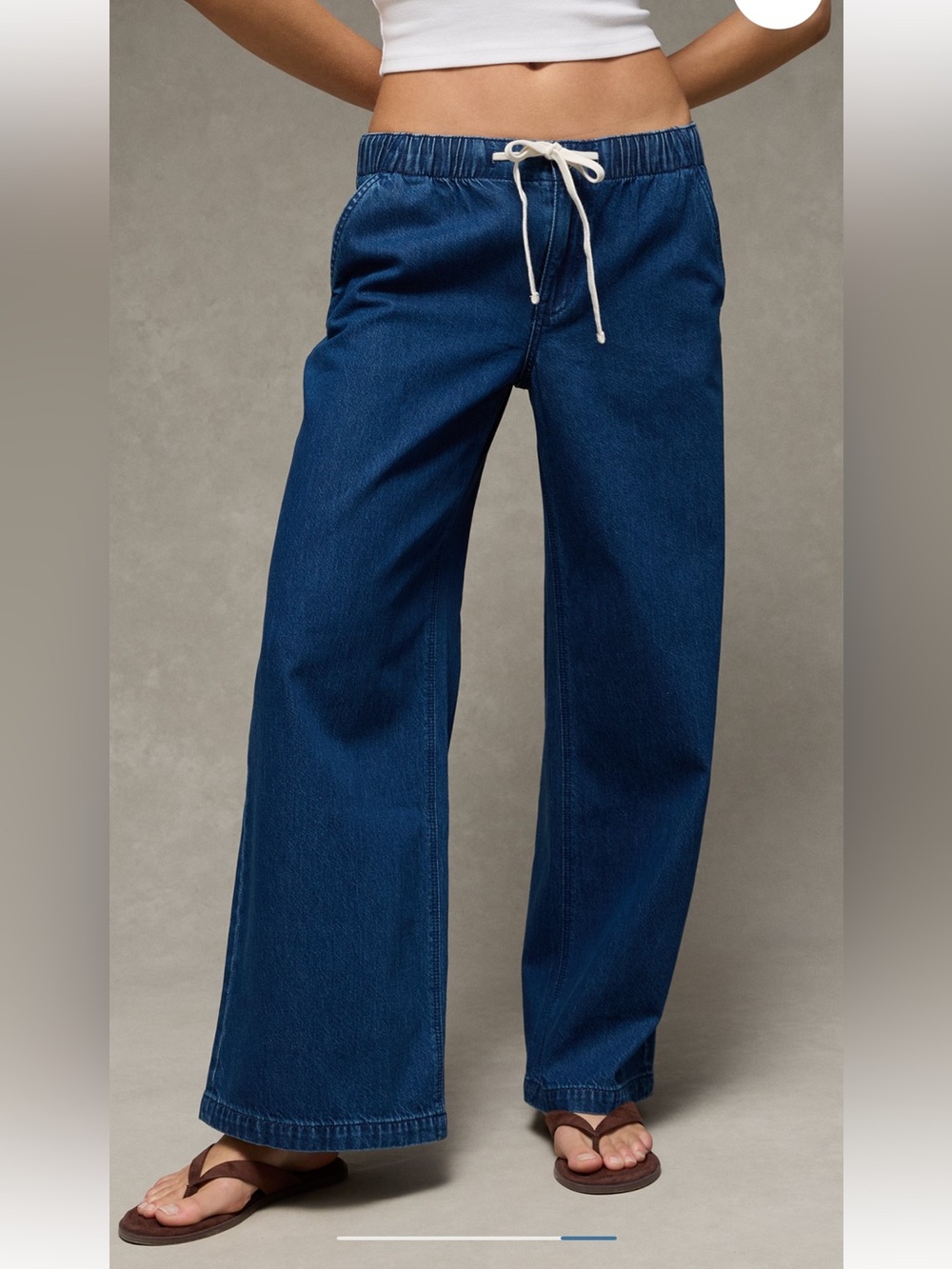 AE Dreamy Drape Strigid Low Rise Baggy Blue Jeans in Size XS Short